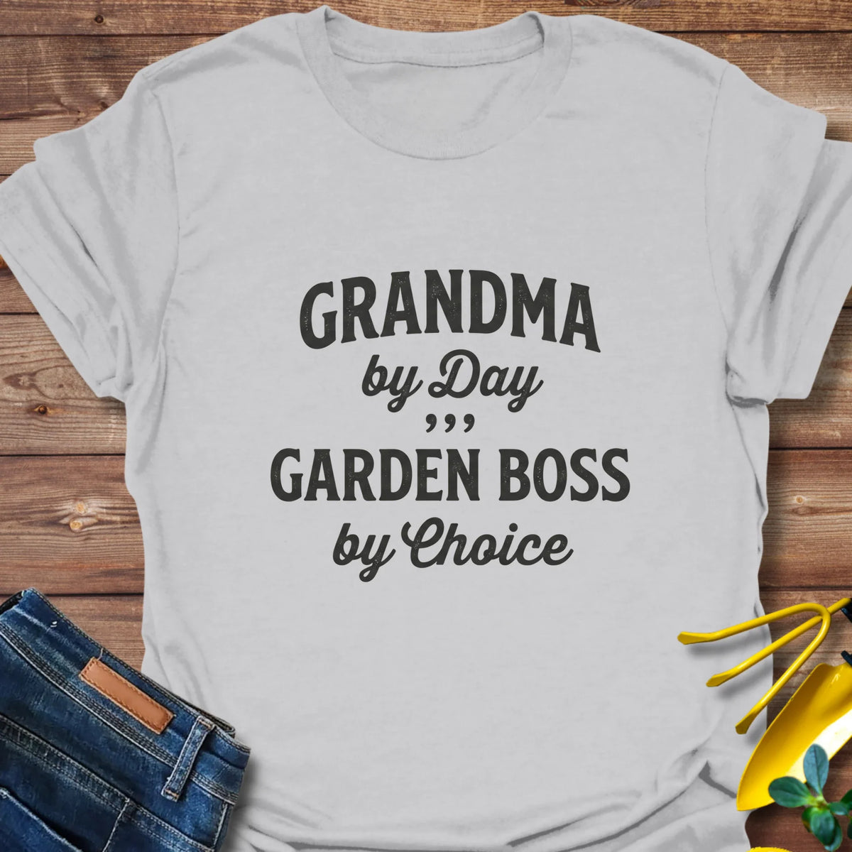 Boss Grandma T-Shirt product image 5
